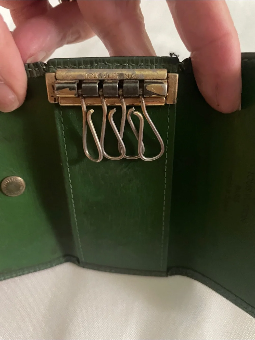 Louis Vuitton compact louis